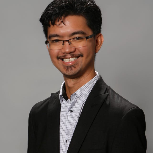 july 21, 2023 washington dc day 3 of the 2023 asian american journalists association national convention at the capital hilton hotelthe very asian foundation sponsored headshotscesar bustamante jr
