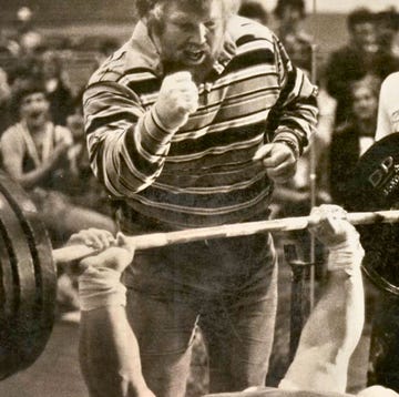 historical black and white photos of weightlifting