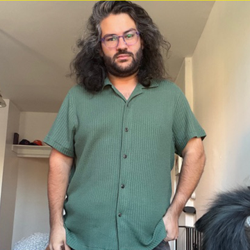 Side-by-side comparison of two photos showing mike armory before and after losing weight